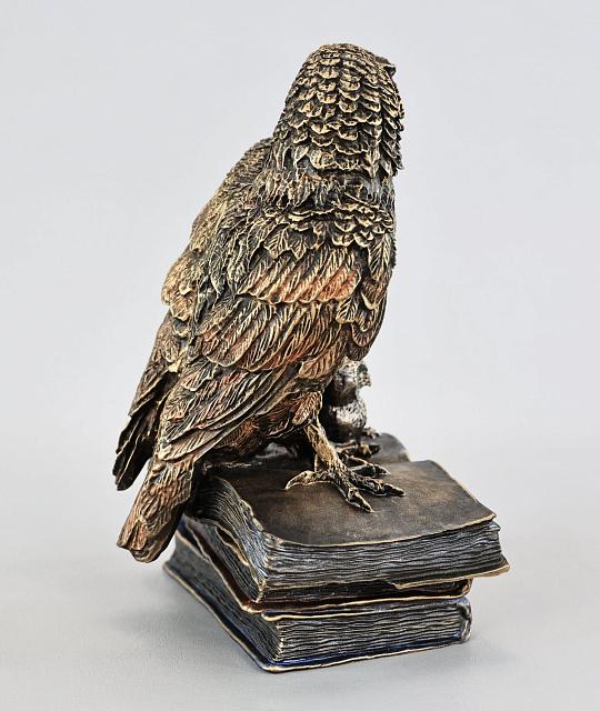 Արձանիկ Բու - զարդատուփ.