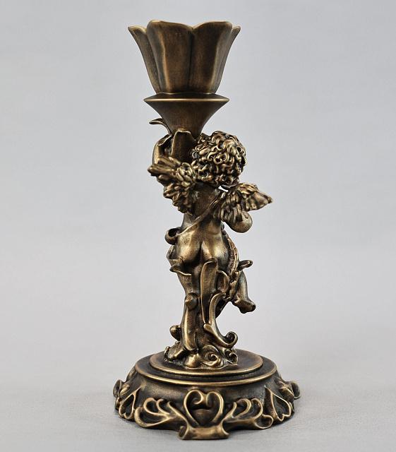 Մոմակալ հրեշտակով (ձախ) գույն․ բրոնզ