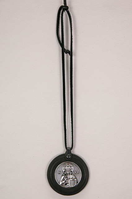 Կախազարդ Հիսուսի պատկերով