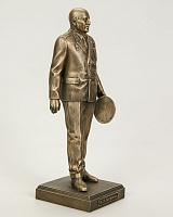 Արձանիկ Իվան (Հովհաննես) Բաղրամյան