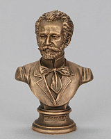 Կիսանդրի Հովհաննես Թումանյան 