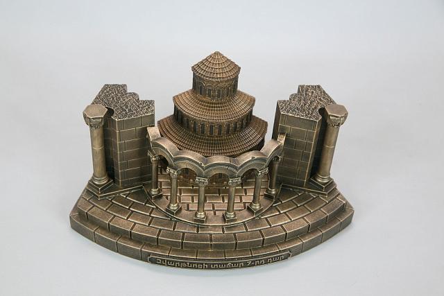 Զվարթնոցի տաճար