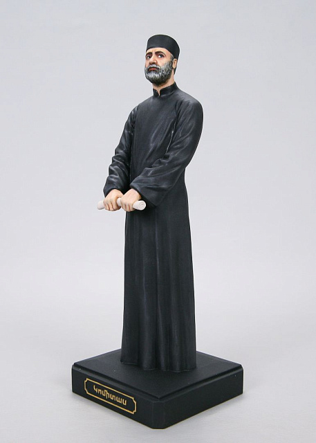 Արձանիկ Կոմիտաս   (ձեռքով նկարազարդված)