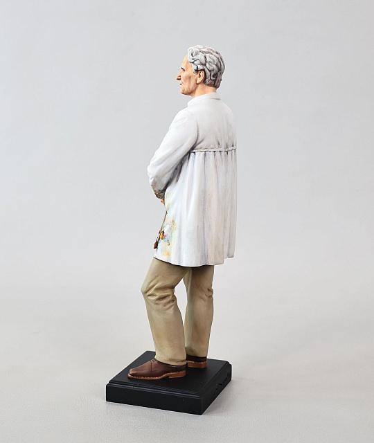 Արձանիկ Մարտիրոս Սարյան  (ձեռքով նկարազարդված)