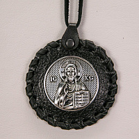 Կախազարդ Հիսուսի պատկերով. (հյուսած)
