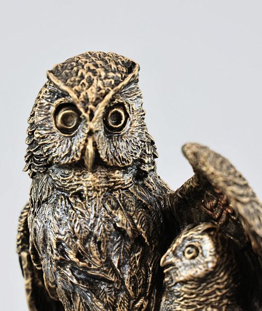 Արձանիկ Բու - զարդատուփ.