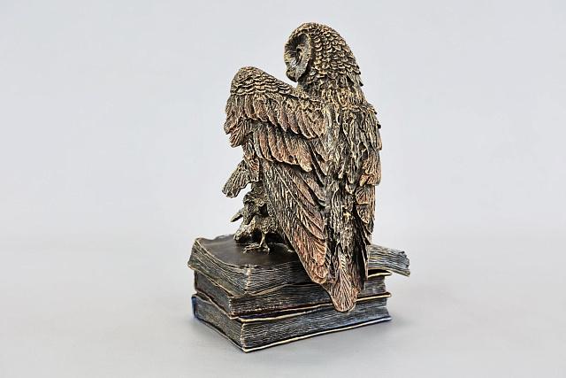 Արձանիկ Բու - զարդատուփ.