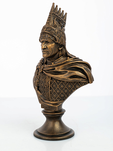 Կիսանդրի Տիգրան Մեծ Բ արքայի  (հնեցված բրոնզ)