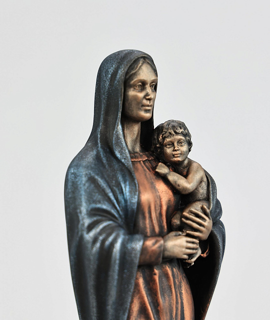 Արձանիկ "Սուրբ Աստվածամայրը՝ մանուկ Հիսուսւ հետ" 