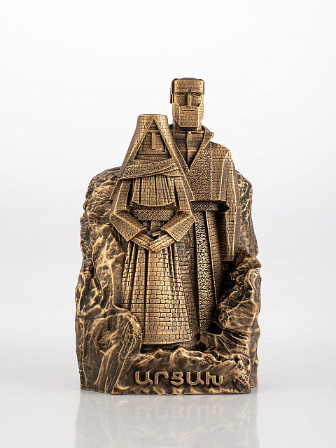 Արձանիկ Մենք ենք, մեր սարերը (Արցախ ամբողջ հասակով)