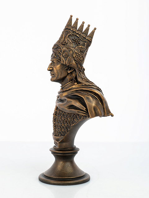 Կիսանդրի Տիգրան Մեծ Բ արքայի  (հնեցված բրոնզ)