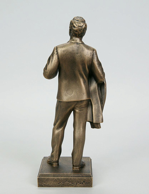 Արձանիկ Վիկտոր Համբարձումյան