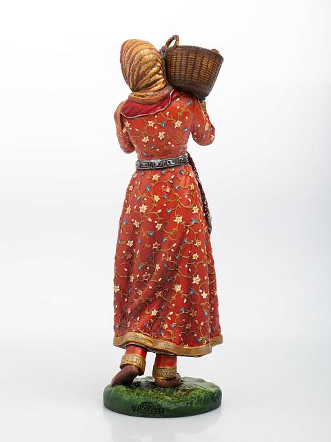 Արձանիկ Աղջիկը խաղողի զամբյուղով (ձեռքով նկարազարդված)