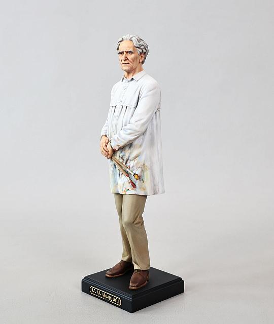 Արձանիկ Մարտիրոս Սարյան  (ձեռքով նկարազարդված)