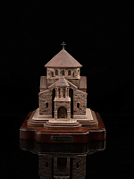 Սուրբ Հռիփսիմե եկեղեցի  (ձեռքով նկարազարդված).