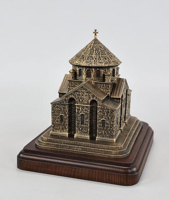 Սուրբ Հռիփսիմե եկեղեցի